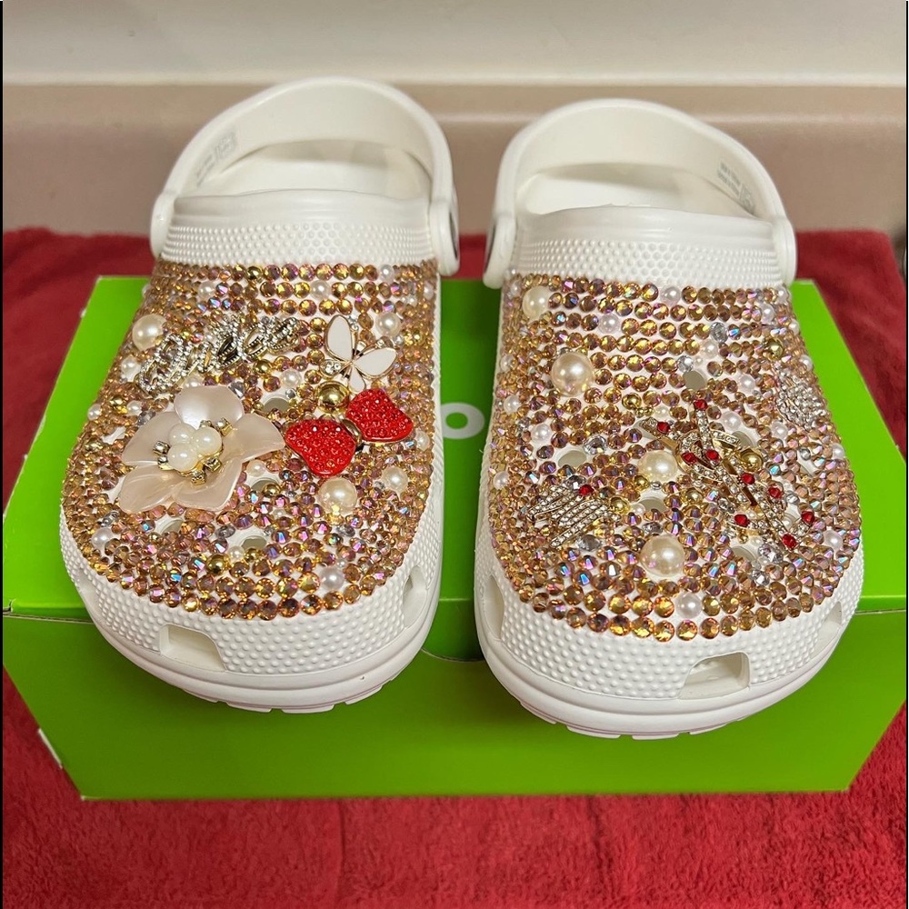 Custom crocs - Picture 3 of 5